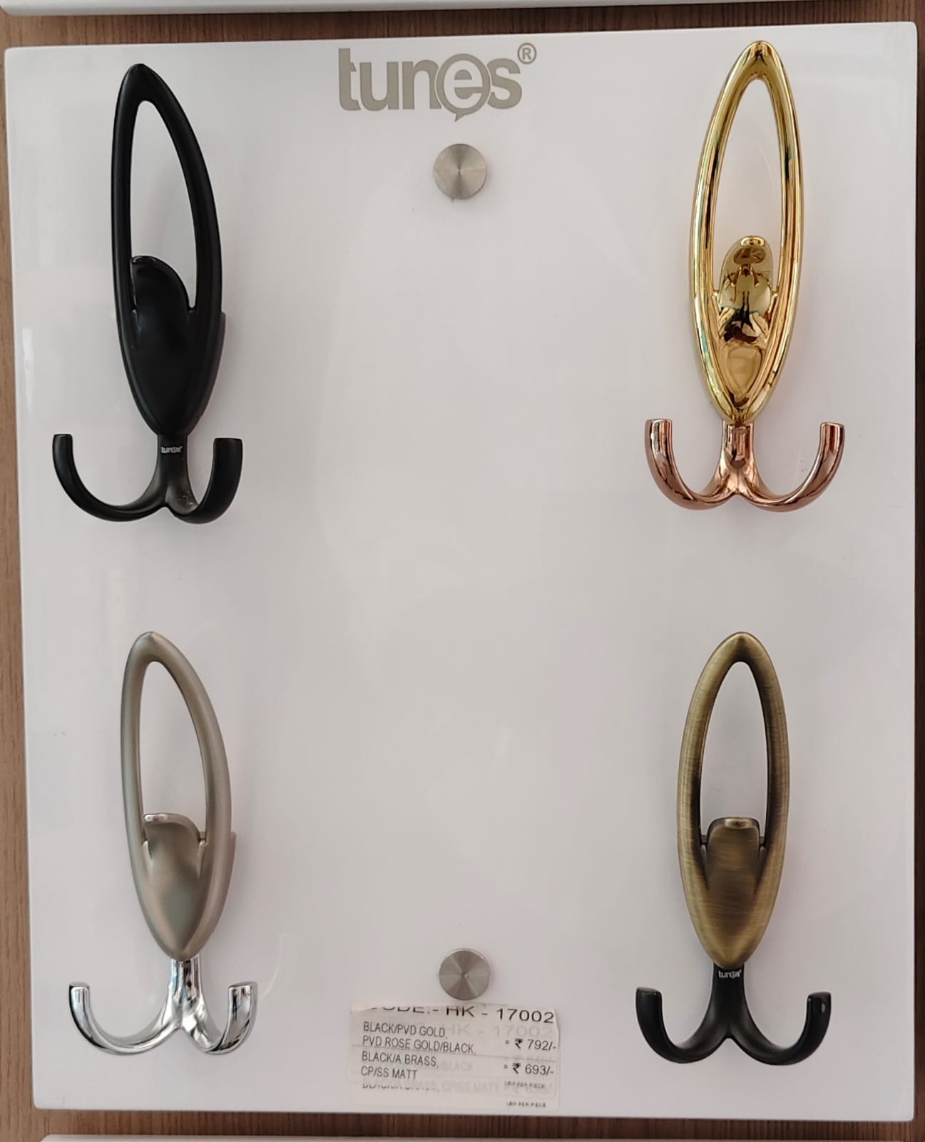 TUNES,Hanging HK 17002